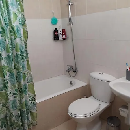 22c Christina Hilltop * Πέγεια