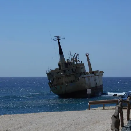 22c Christina Hilltop Apartament Peja