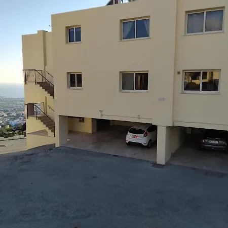 22c Christina Hilltop *